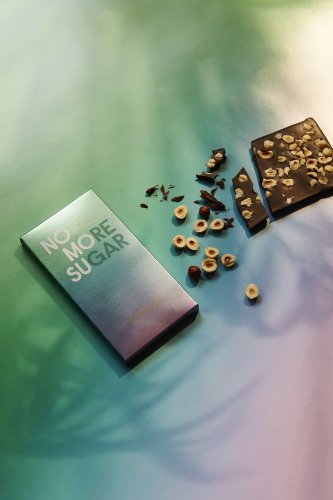 Nature-inspired visual identity for new sugar-free chocolate